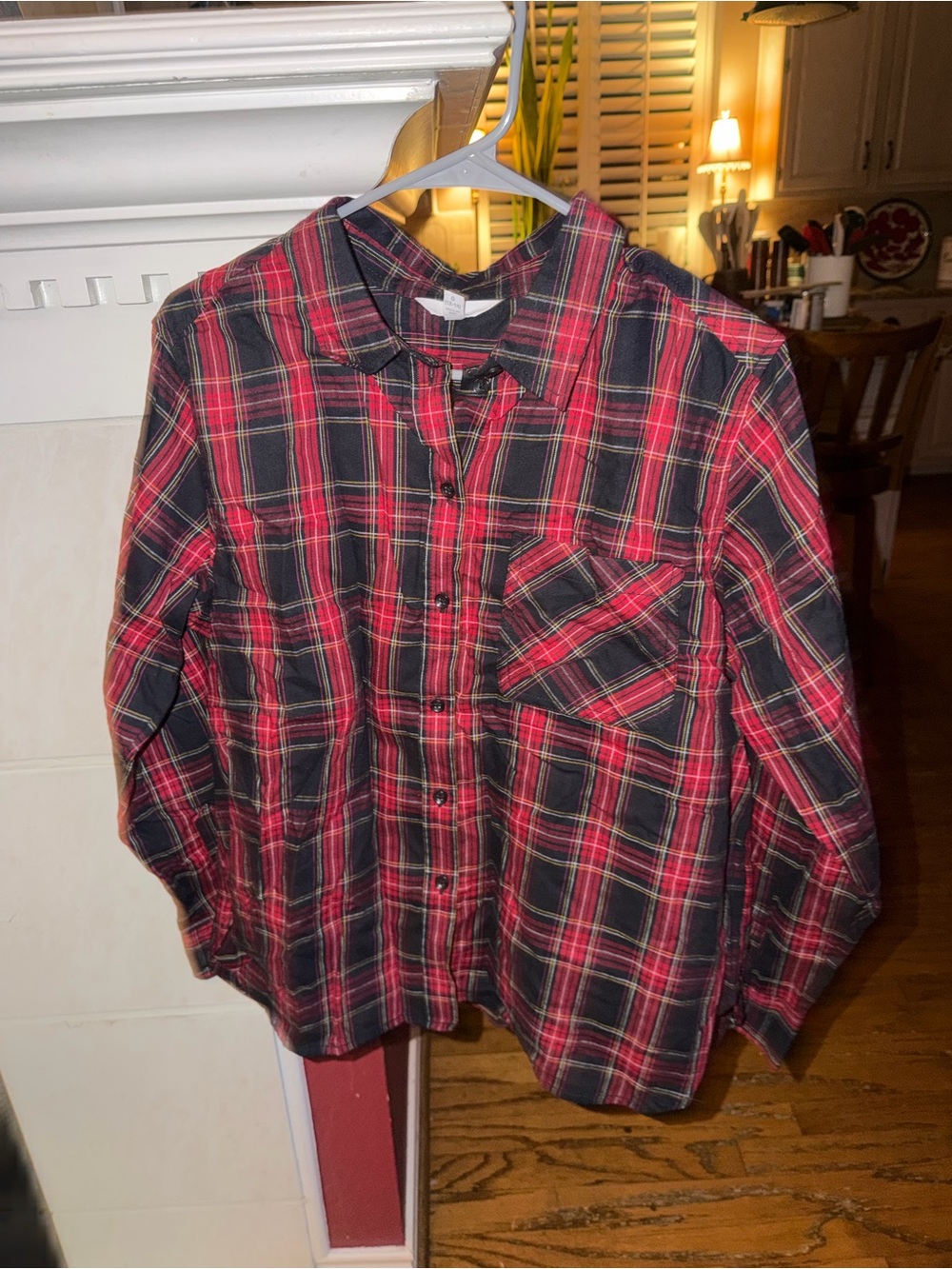 Time and Tru Red and Black Plaid Button-Down Shirt